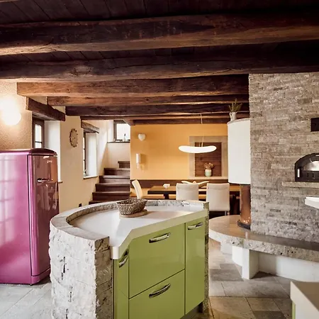 Tmbin's Barn - Nature, Horses, Family Σπίτι διακοπών *