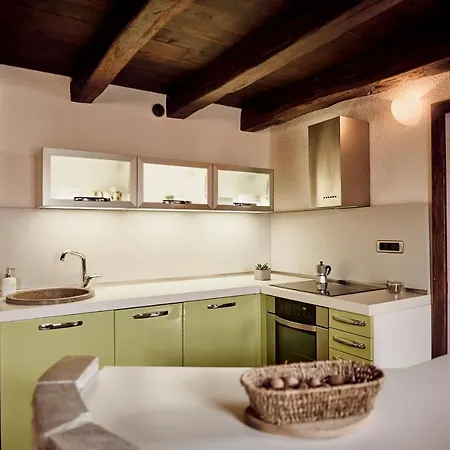 Tmbin's Barn - Nature, Horses, Family *